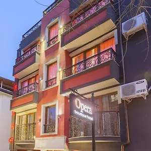 семеен опера Hotel
